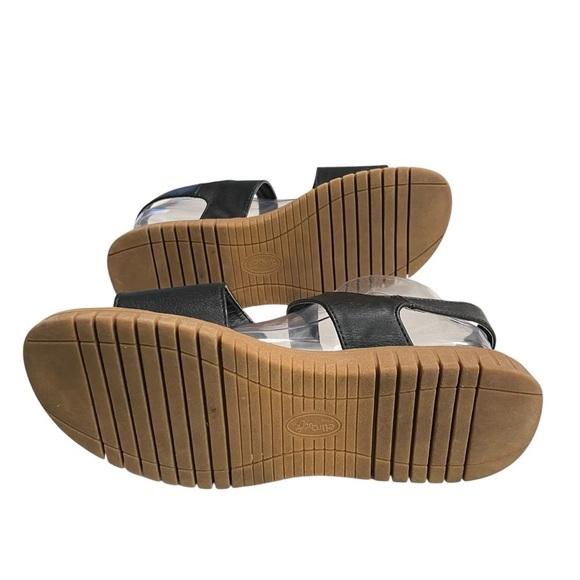 EURO Soft by Sofft Ceejay Open Toe Heel Strap Black
Sandals Shoes 9.5 W - Picture 9 of 13